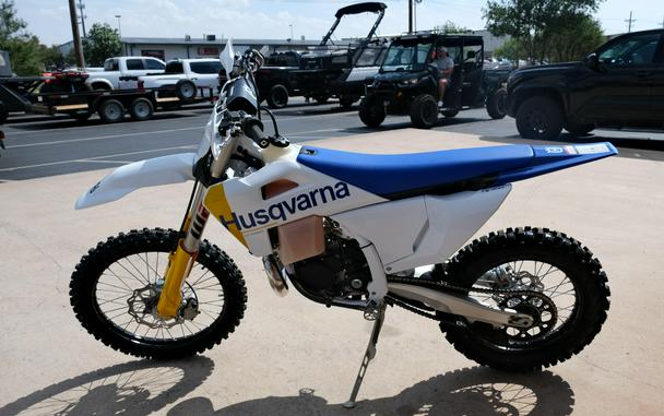 2027 HUSQVARNA TX 300