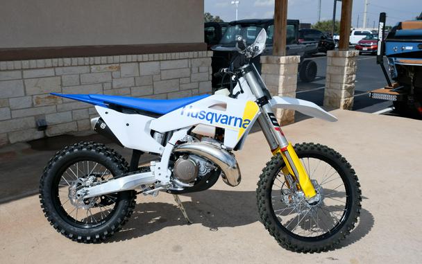 2027 HUSQVARNA TX 300