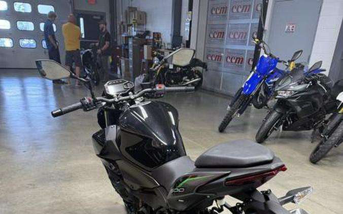 2025 Kawasaki Z500 ABS