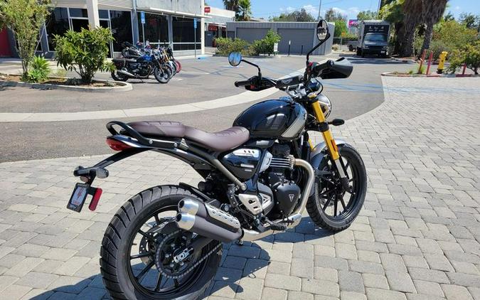 2025 Triumph Scrambler 400 X Phantom Black / Silver Ice