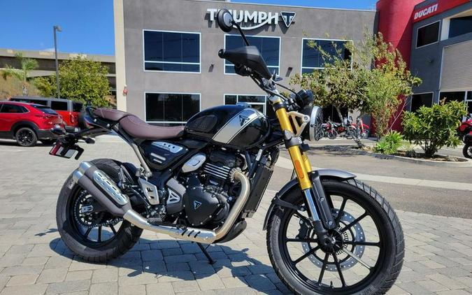 2025 Triumph Scrambler 400 X Phantom Black / Silver Ice