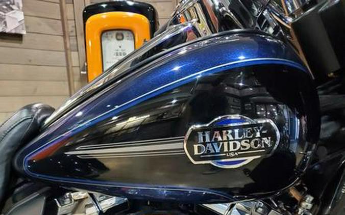 2012 Harley-Davidson® FLHTCUTG - Tri Glide® Ultra Classic®