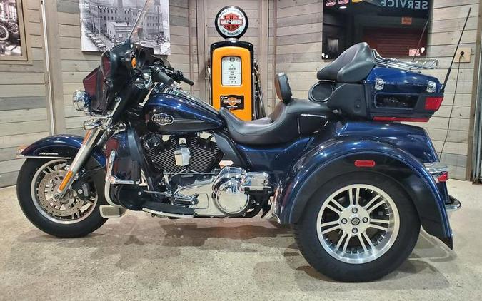 2012 Harley-Davidson® FLHTCUTG - Tri Glide® Ultra Classic®