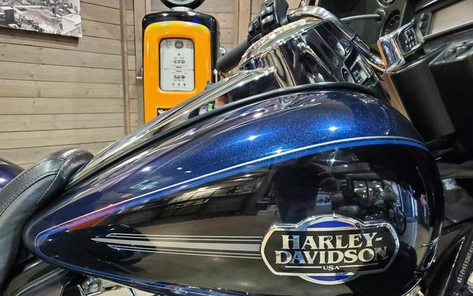 2012 Harley-Davidson® FLHTCUTG - Tri Glide® Ultra Classic®