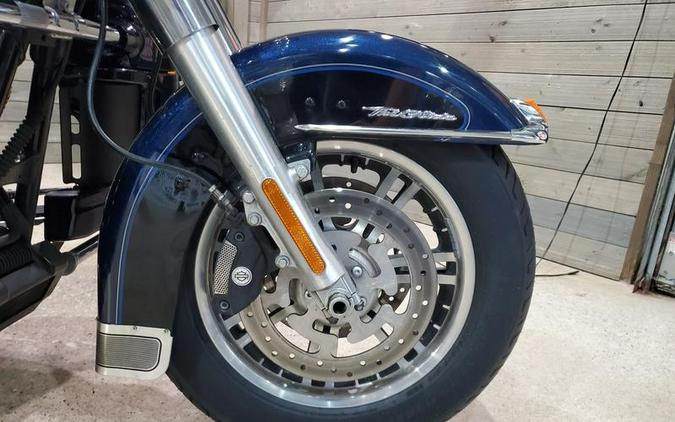 2012 Harley-Davidson® FLHTCUTG - Tri Glide® Ultra Classic®