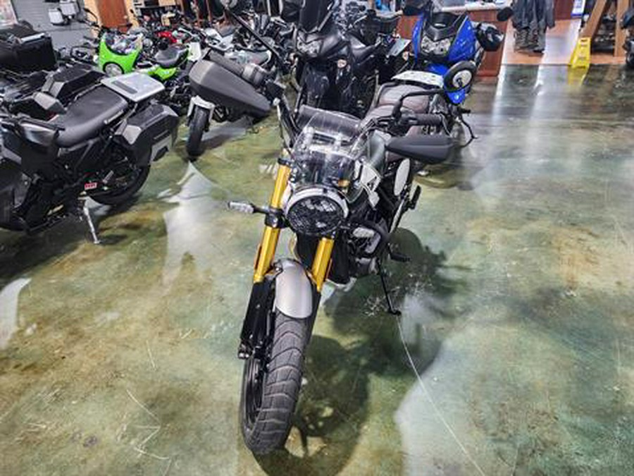 2025 Triumph Scrambler 400 X