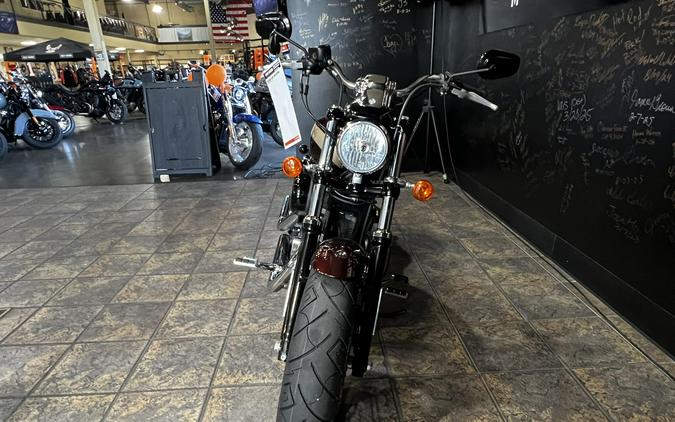 XL1200C 2018 1200 Custom