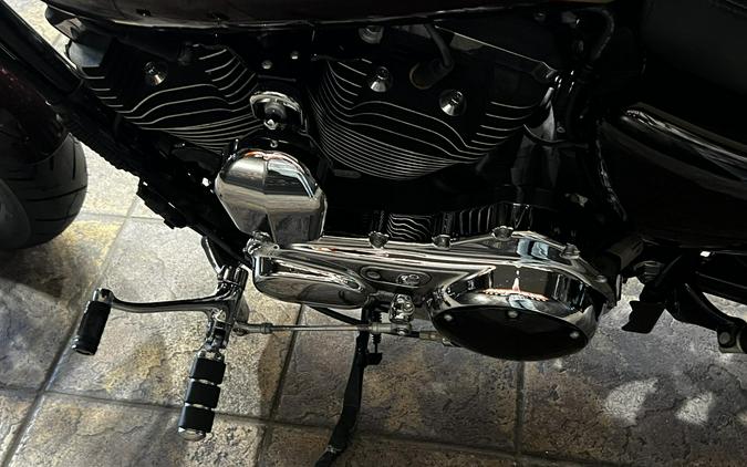 XL1200C 2018 1200 Custom