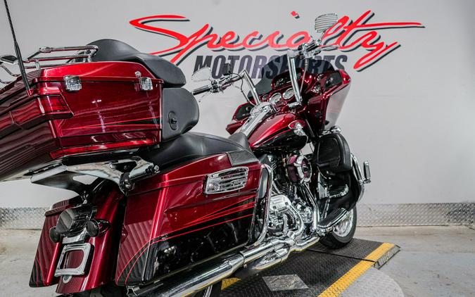 2011 Harley-Davidson CVO™ Road Glide® Ultra