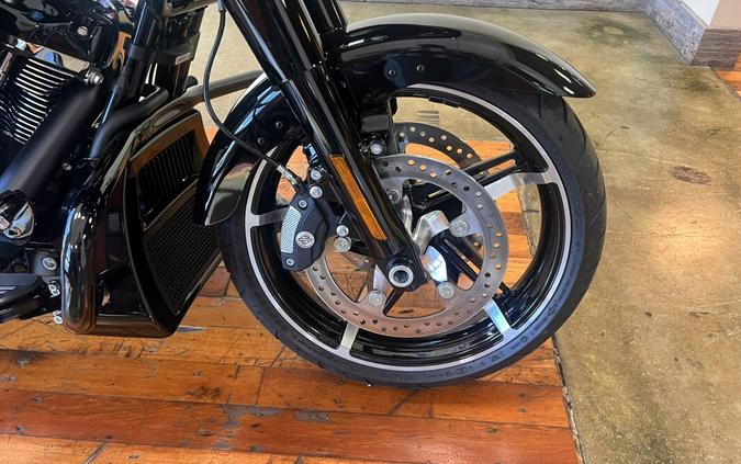 New 2026 Harley-Davidson Road Glide Grand American Touring Motorcycle For Sale Near Memphis, TN