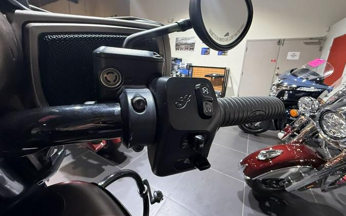 2019 Indian Motorcycle® Chieftain Dark Horse® Bronze Smoke