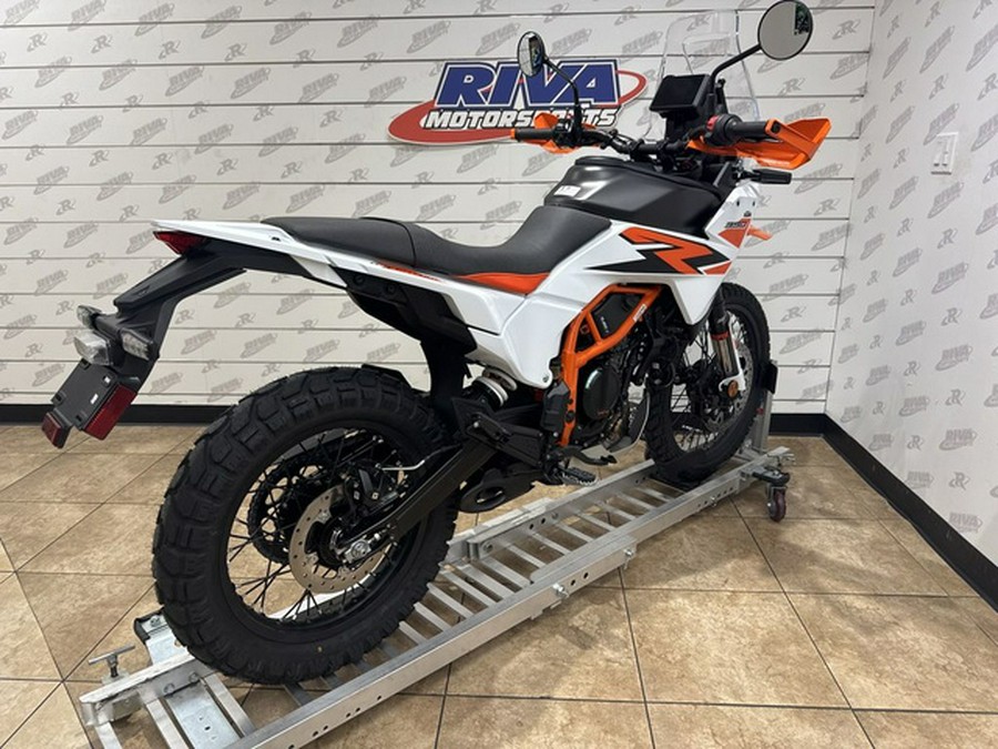 2026 KTM Adventure 390 R