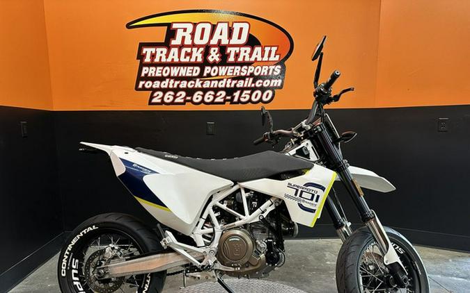 2019 Husqvarna Supermoto 701