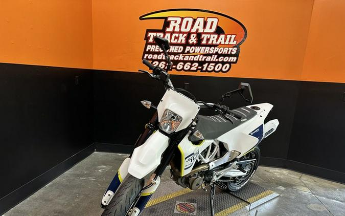 2019 Husqvarna Supermoto 701