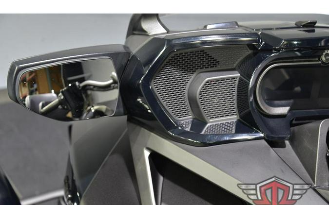 2022 Can-Am Spyder F3 Limited Dark Wheels