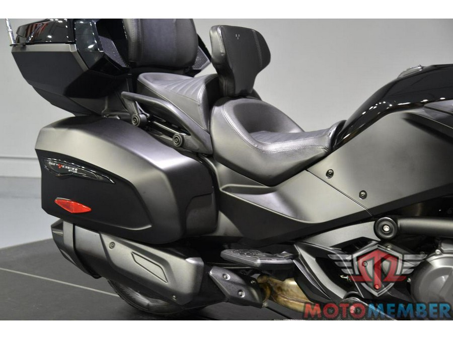 2022 Can-Am Spyder F3 Limited Dark Wheels