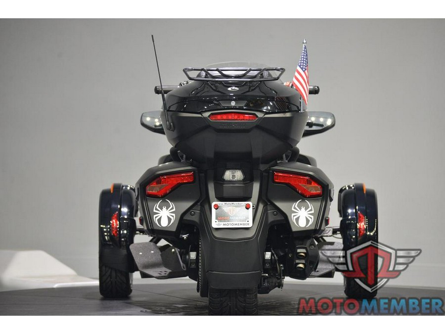 2022 Can-Am Spyder F3 Limited Dark Wheels
