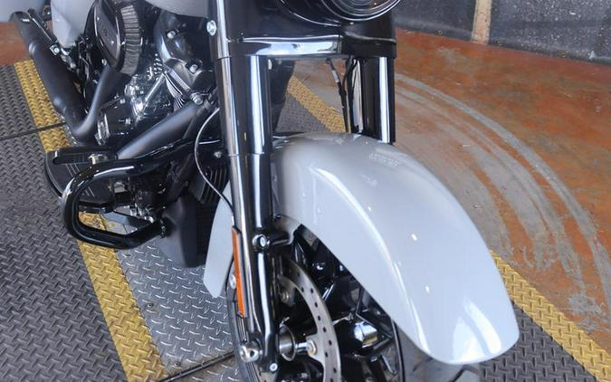 2025 Harley-Davidson® FLHRXS - Road King® Special