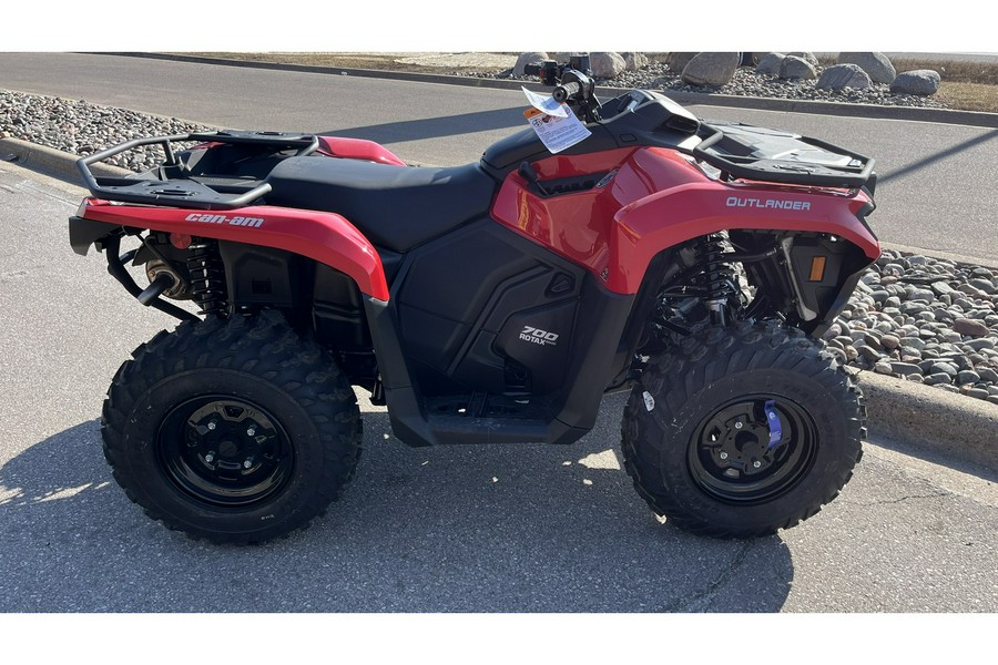 2024 Can-Am OUTLANDER DPS 700 - LEGION RED