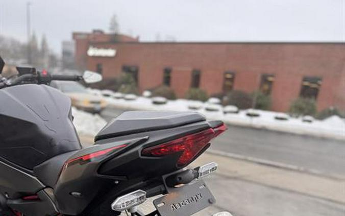 2024 Kawasaki Z500 SE ABS