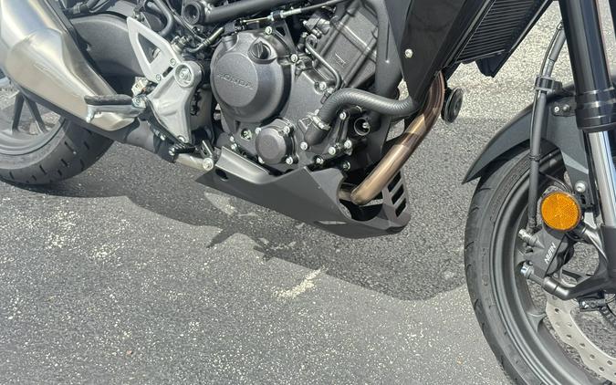 2025 Honda CB300R Matte Black Metallic - 500895