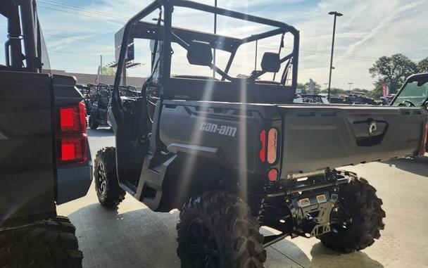 2026 Can-Am® Defender DPS HD10