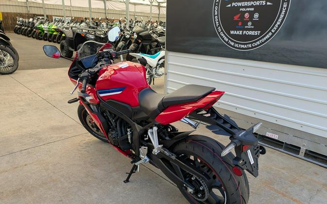 2026 Honda CBR650R E-Clutch
