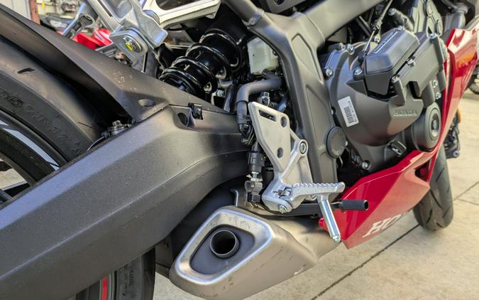 2026 Honda CBR650R E-Clutch