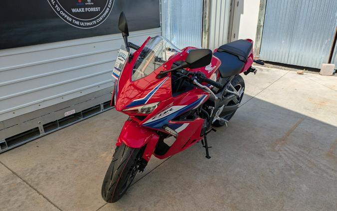 2026 Honda CBR650R E-Clutch