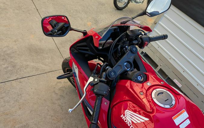 2026 Honda CBR650R E-Clutch