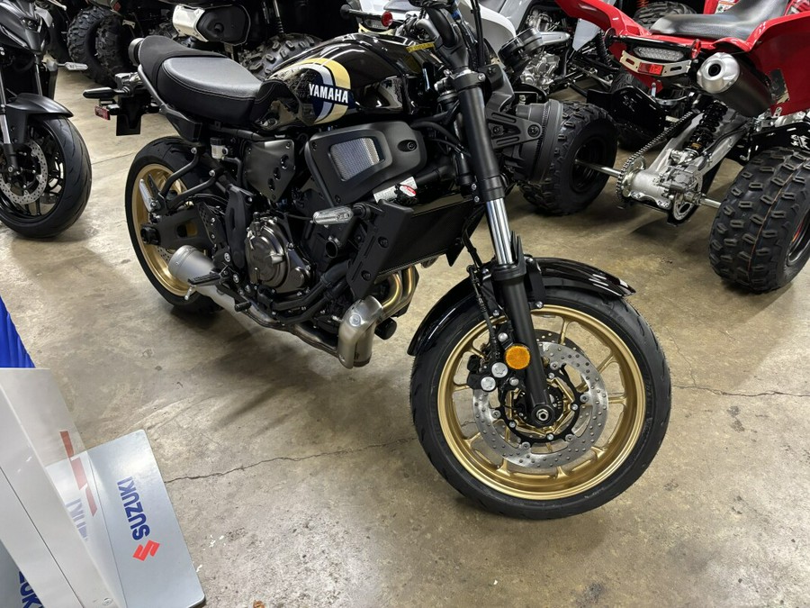 2025 Yamaha XSR700 FREE 5 YR WARRANTY