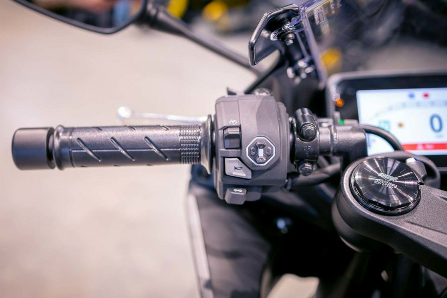 2026 Honda® CBR650R E-Clutch