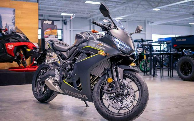 2026 Honda® CBR650R E-Clutch