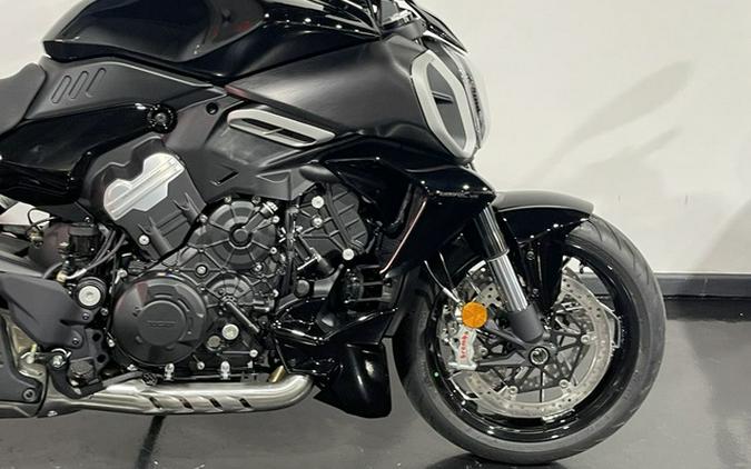 2024 Ducati Diavel V4 Black