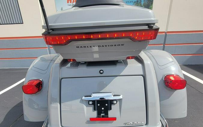 2024 Harley-Davidson Tri Glide Ultra BILLIARD GRAY