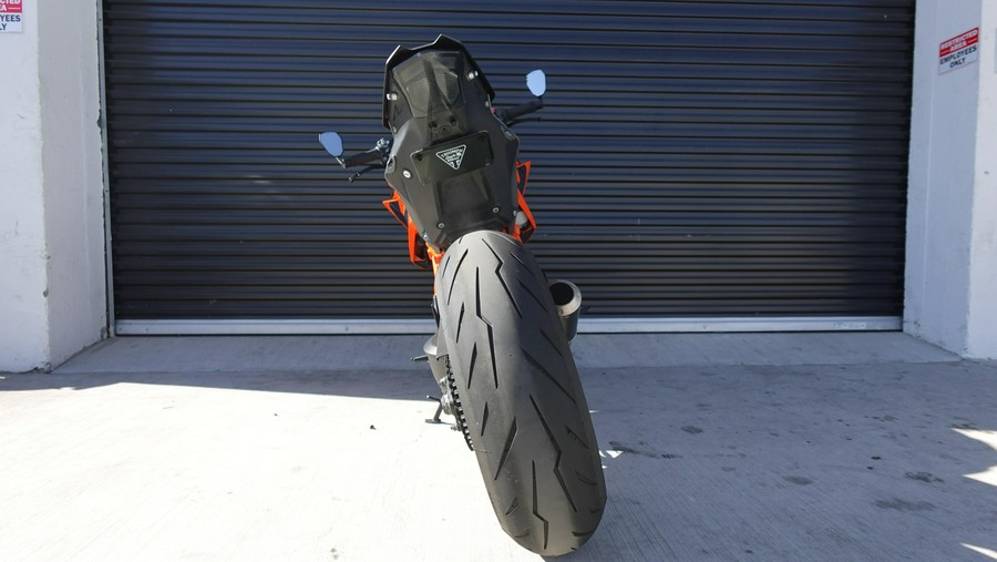 2021 KTM 1290 SUPER DUKE R