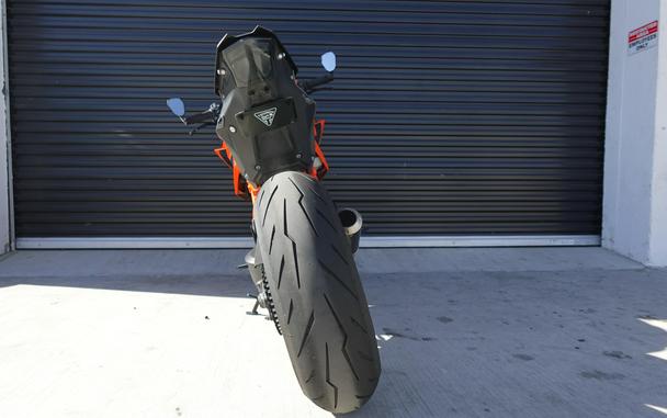 2021 KTM 1290 SUPER DUKE R