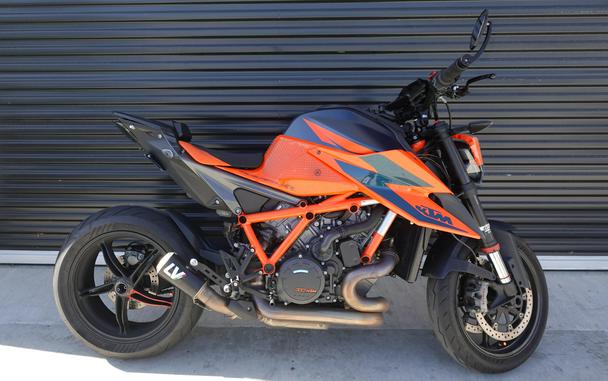 2021 KTM 1290 SUPER DUKE R
