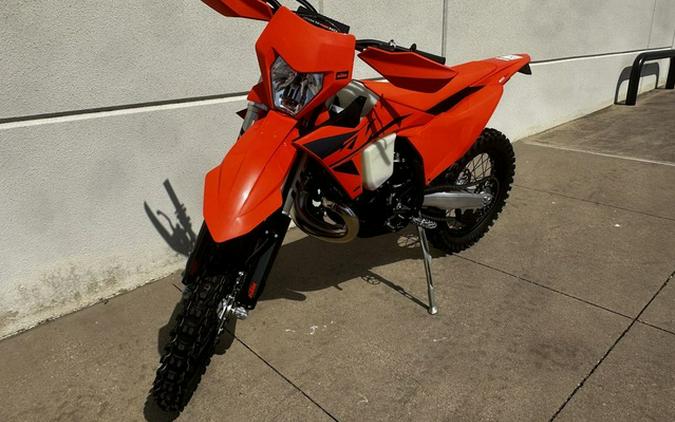 2025 KTM XC 300 W