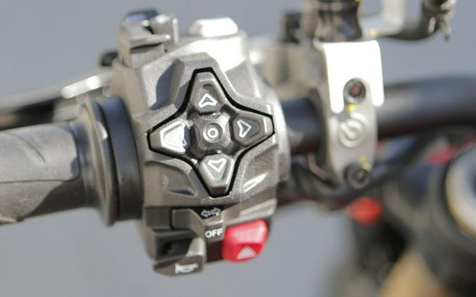 2026 Ducati Streetfighter V2