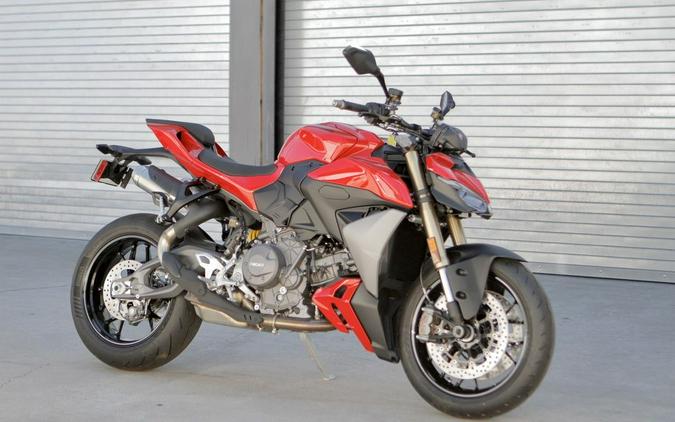 2026 Ducati Streetfighter V2