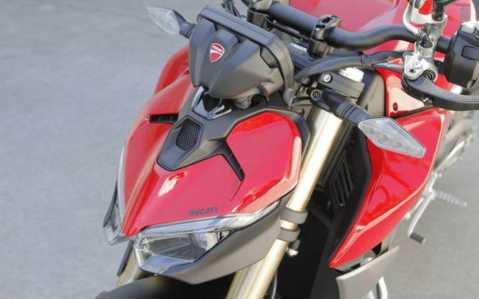 2026 Ducati Streetfighter V2