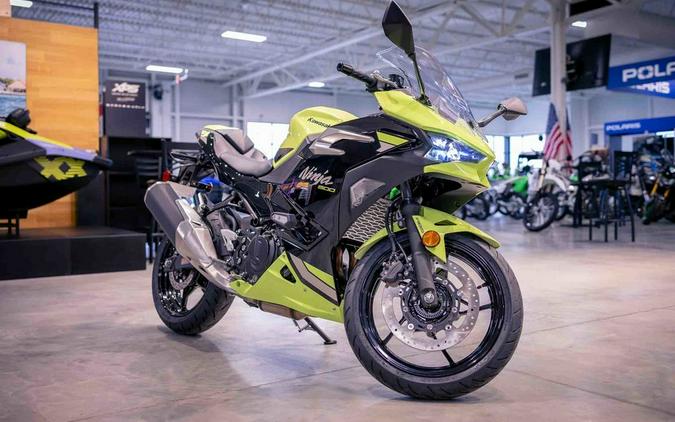 2026 Kawasaki Ninja® 500 SE ABS