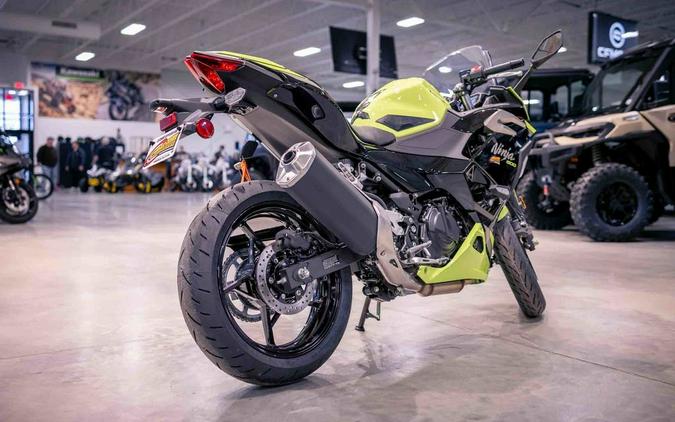 2026 Kawasaki Ninja® 500 SE ABS