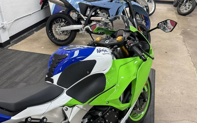 2024 Kawasaki Ninja ZX-6R 40th Anniversary Edition ABS
