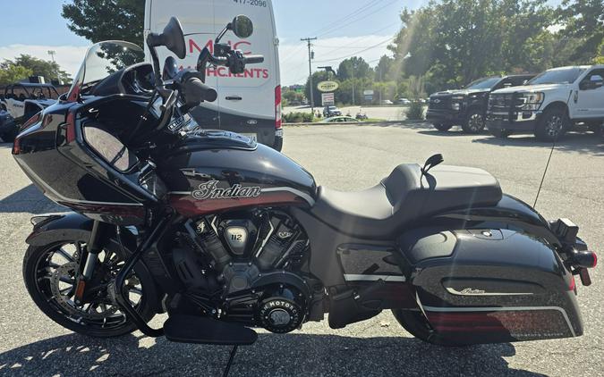 2026 Indian Challenger® Dark Horse® Signature Series