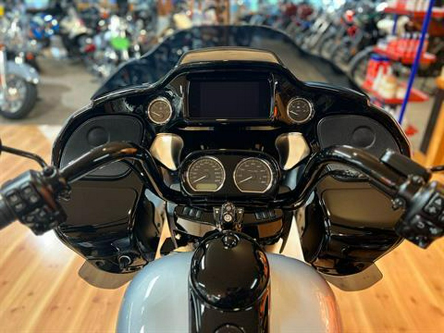 2024 Harley-Davidson Road Glide® 3