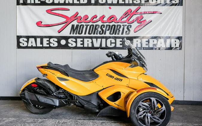 2013 Can-Am Spyder® ST-S SE5