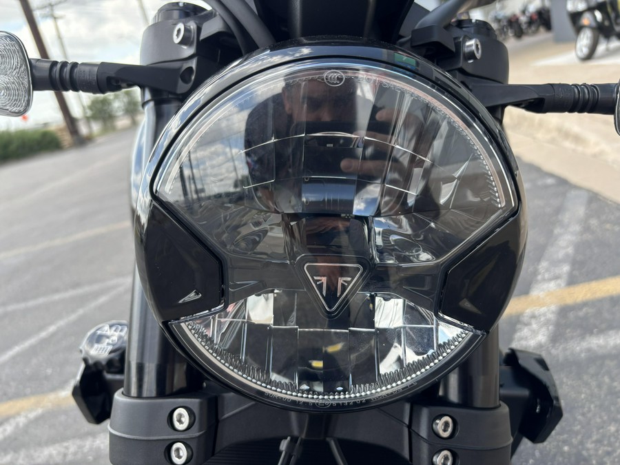 2025 Triumph Trident 660