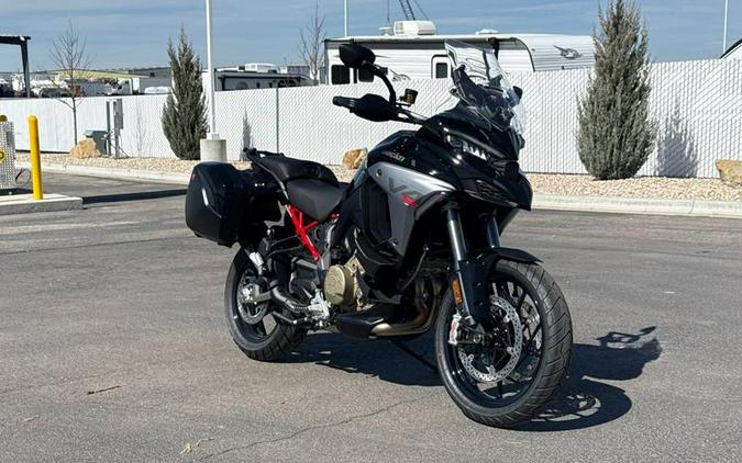 2026 Ducati Multistrada V4S TRAVEL/RADAR